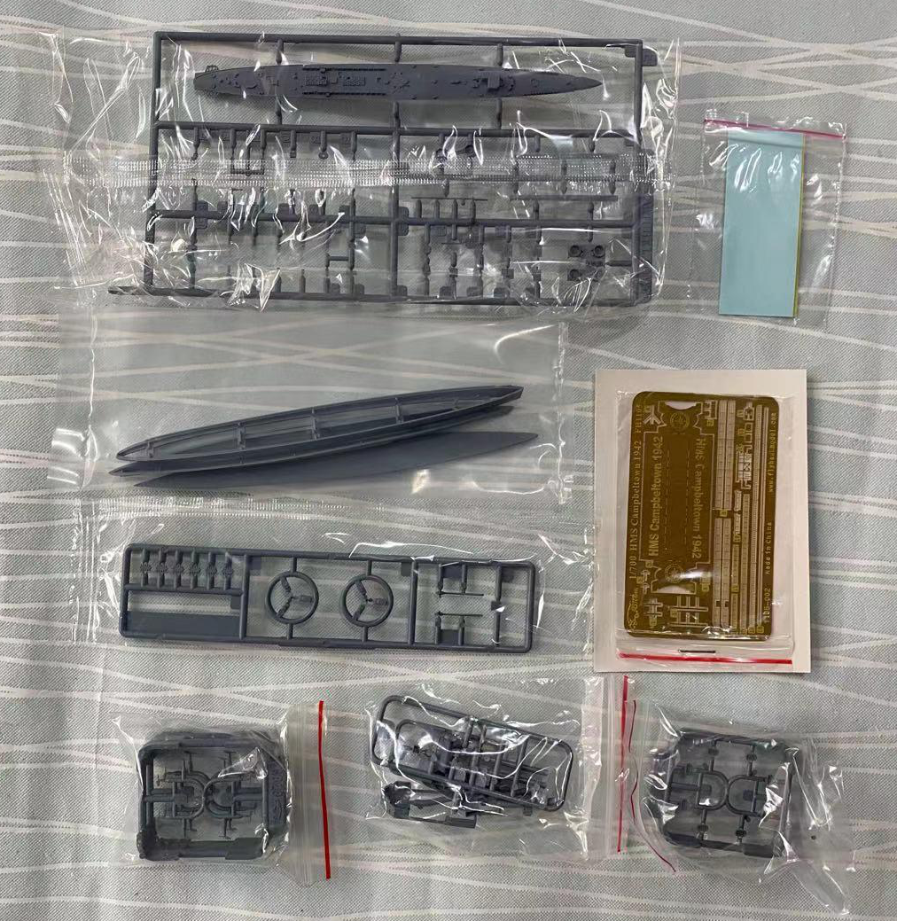 Flyhawk FH1105 1/700 HMS Campbeltown 1942 Plastic Model Kit