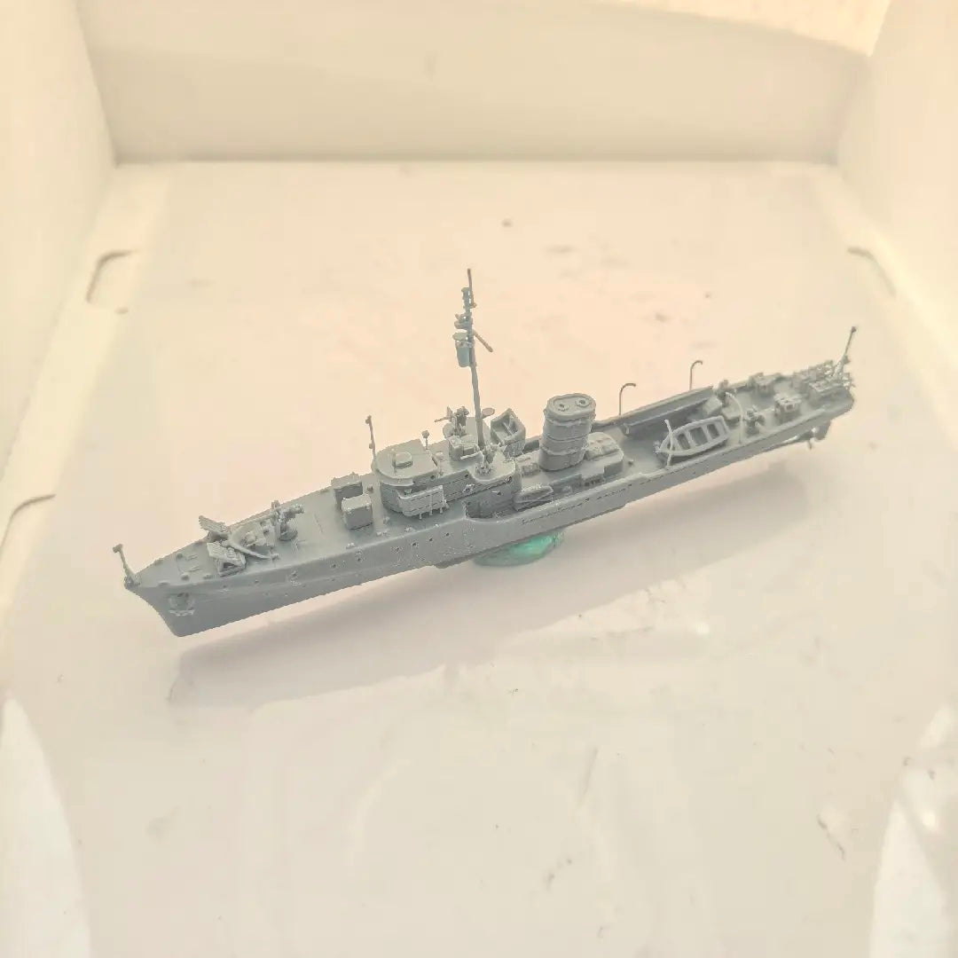 RHWS004 USN Experimental Class Submarine Chaser PC-451 Water line