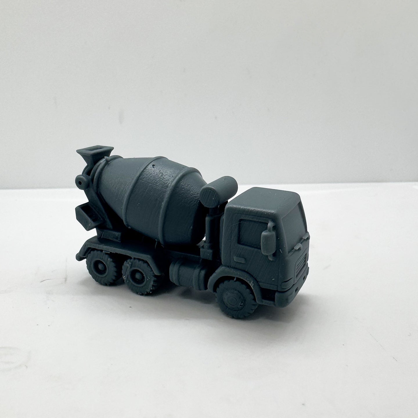 LYTS159 3D Printed Concrete Mixer Truck Miniature Model Construction Vehicle Decor for Dioramas Collection Displays