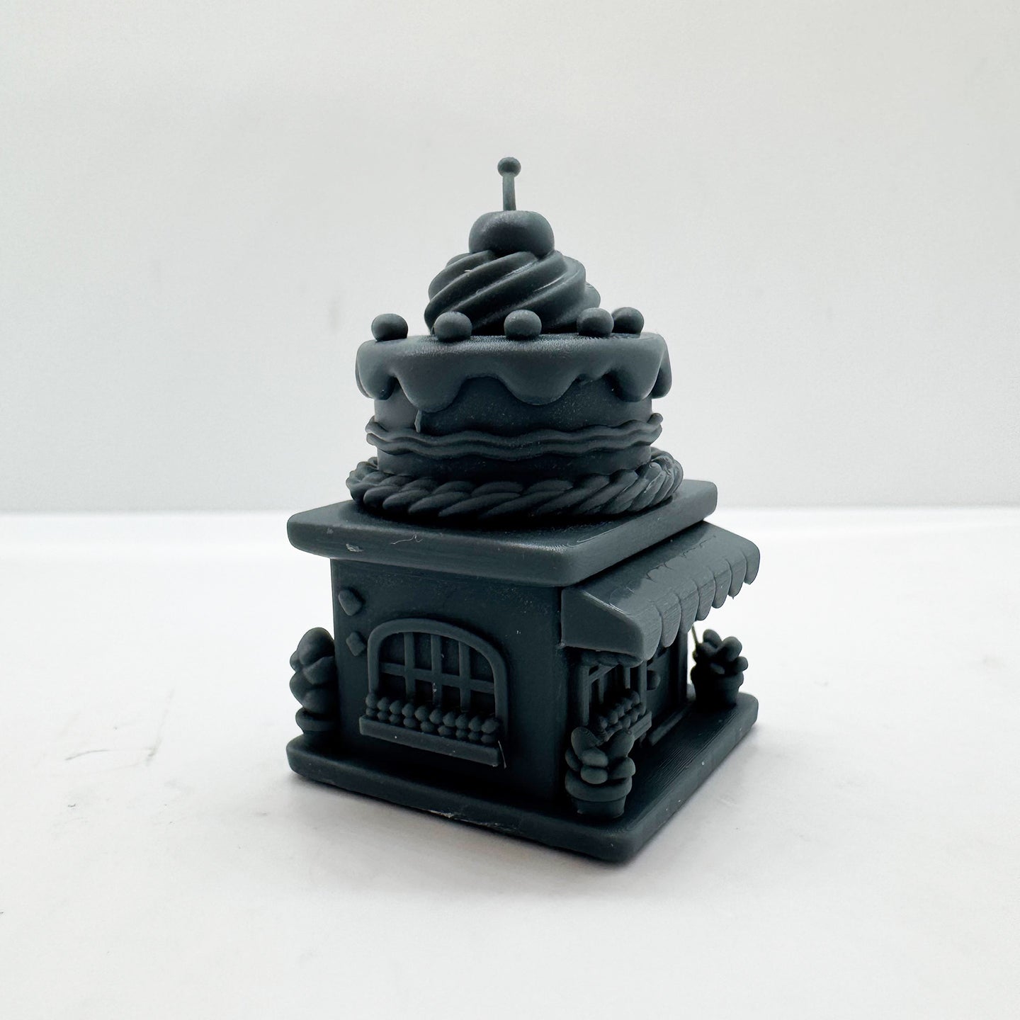 LYTS175 3D Printed Cake-Themed Pastry Shop Model - Miniature Scene Dollhouse Decor Ornament