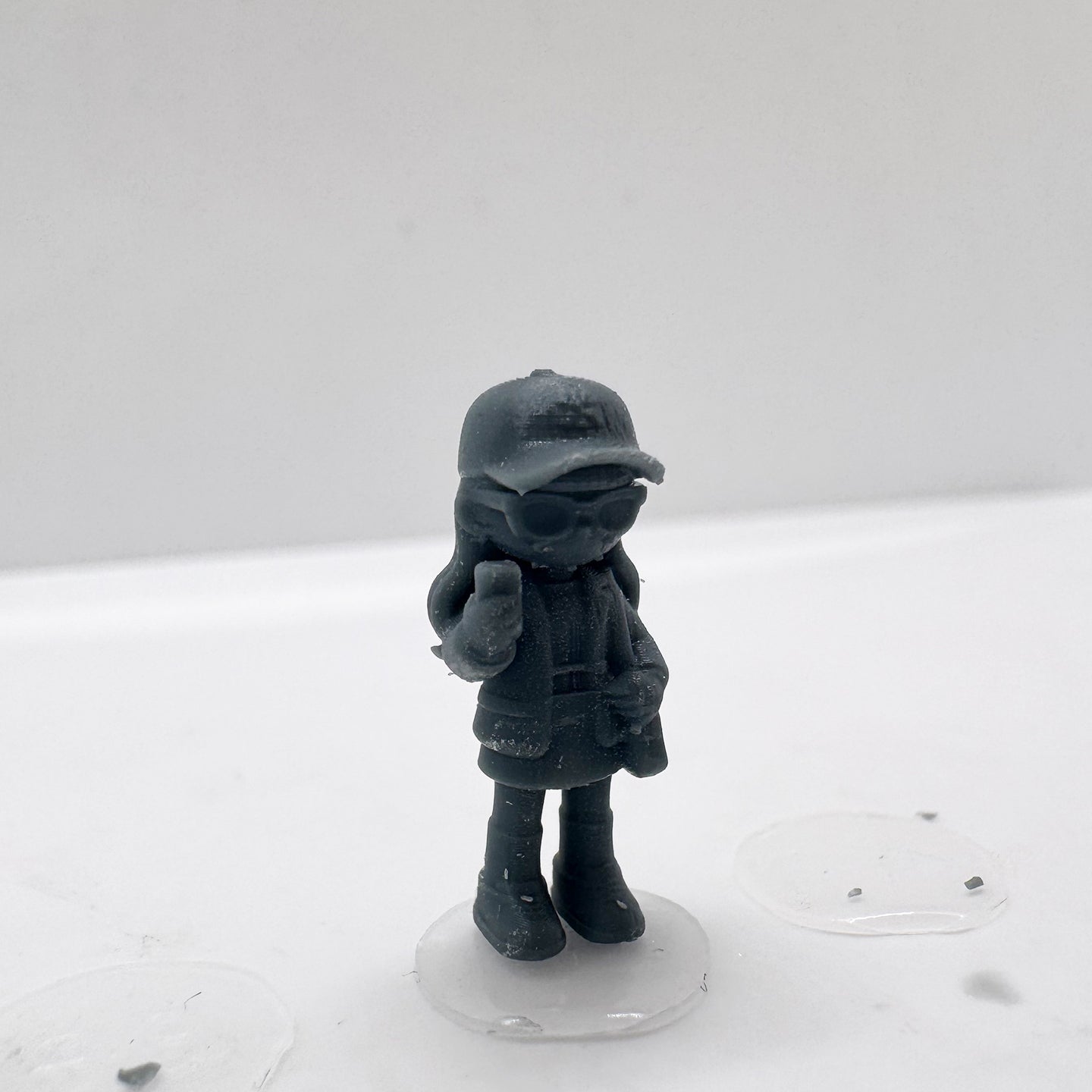 MRY-SFW LYTS146 3D Printed Q Style Fashion Girls Trendy Streetwear Figurine Models for Collection Desk Decor HO Scale