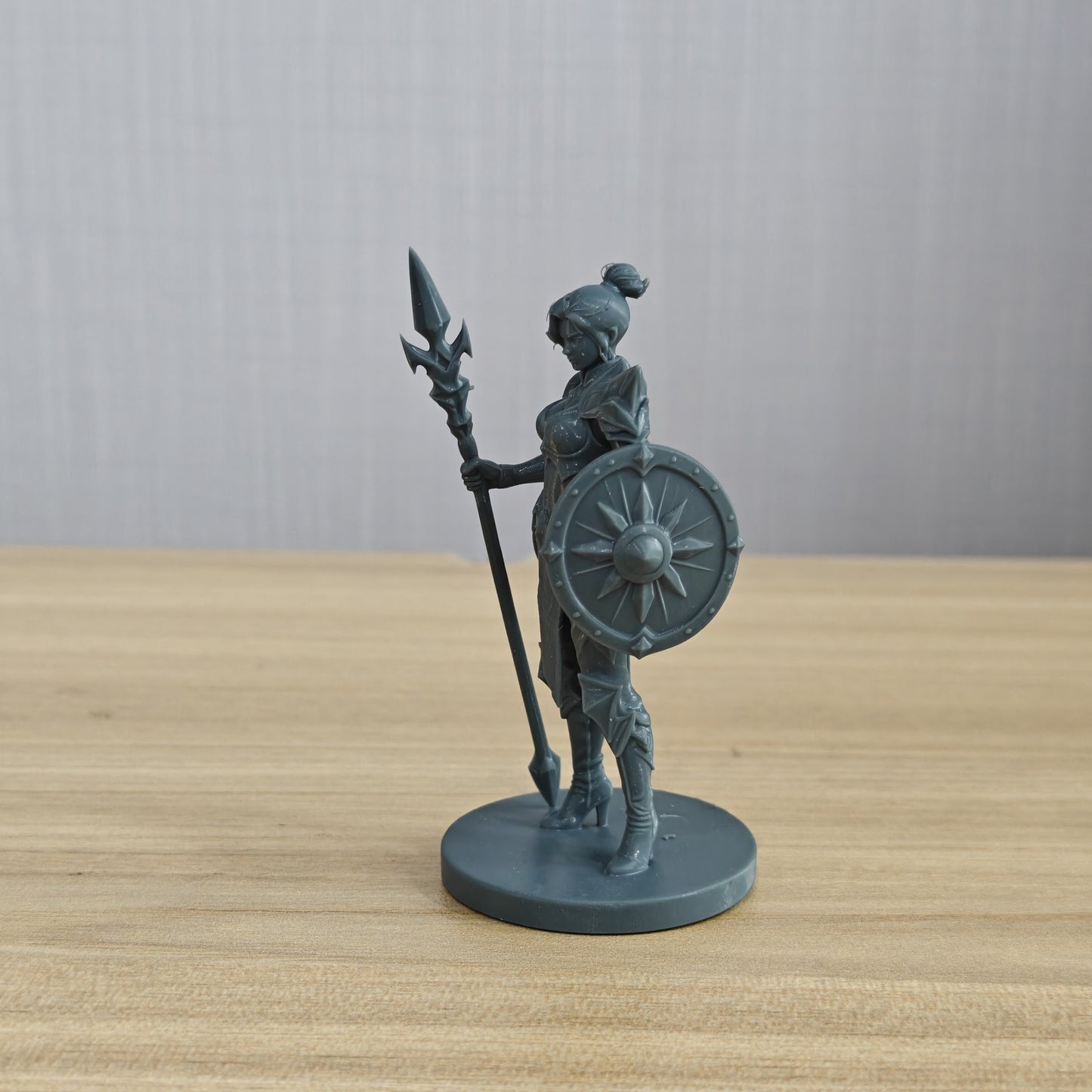 MRY-SFW LYTR1340 Ice Edge Shield And Spear Female Warrior Fantasy Warrior 3D Printed Figure Model