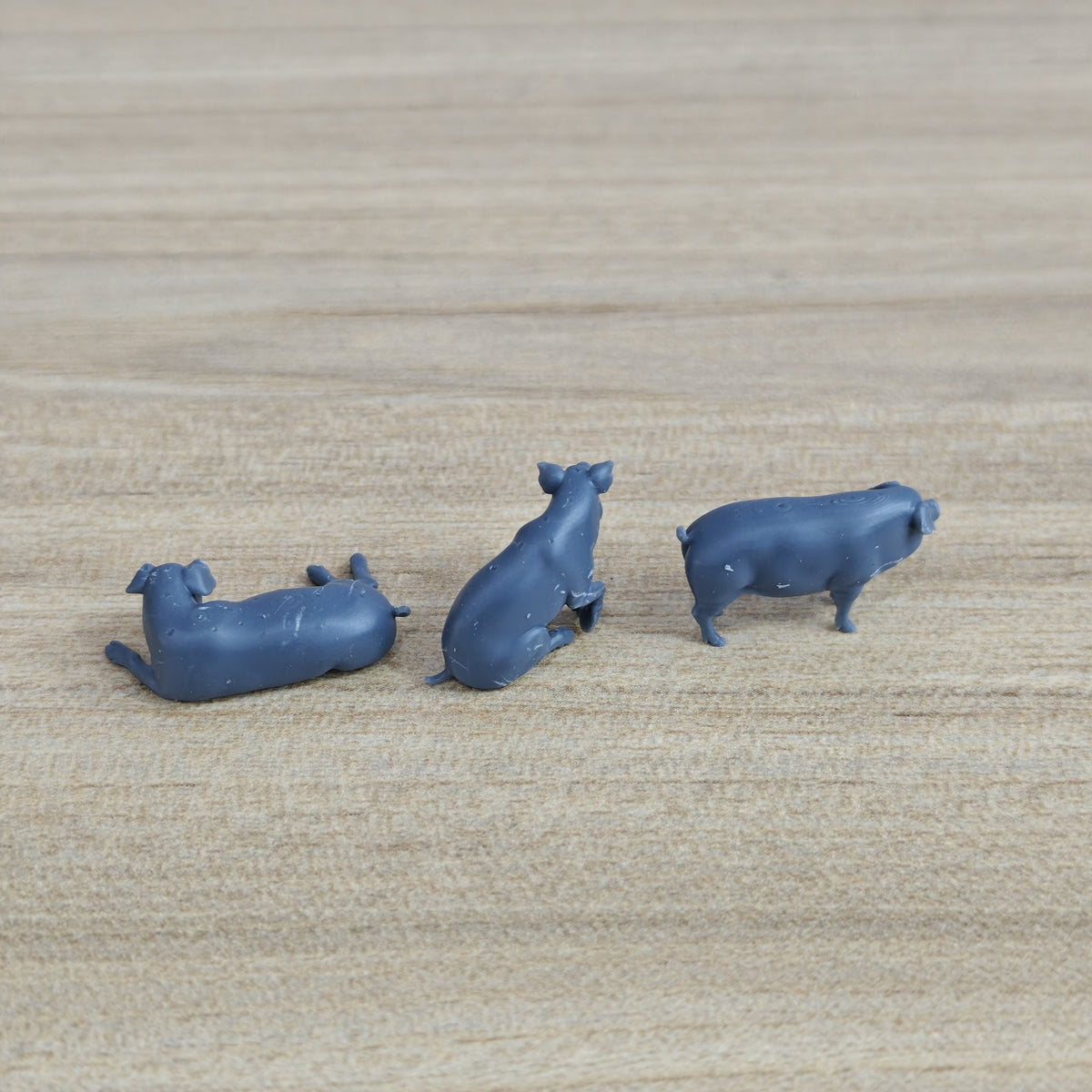 Rural Pig Farming Scene Resin Miniature Model 3-Piece Set - Pig Figures Unpainted DIY Model Painting Rural Scene Decor 1set MRY-SFW LYTR054