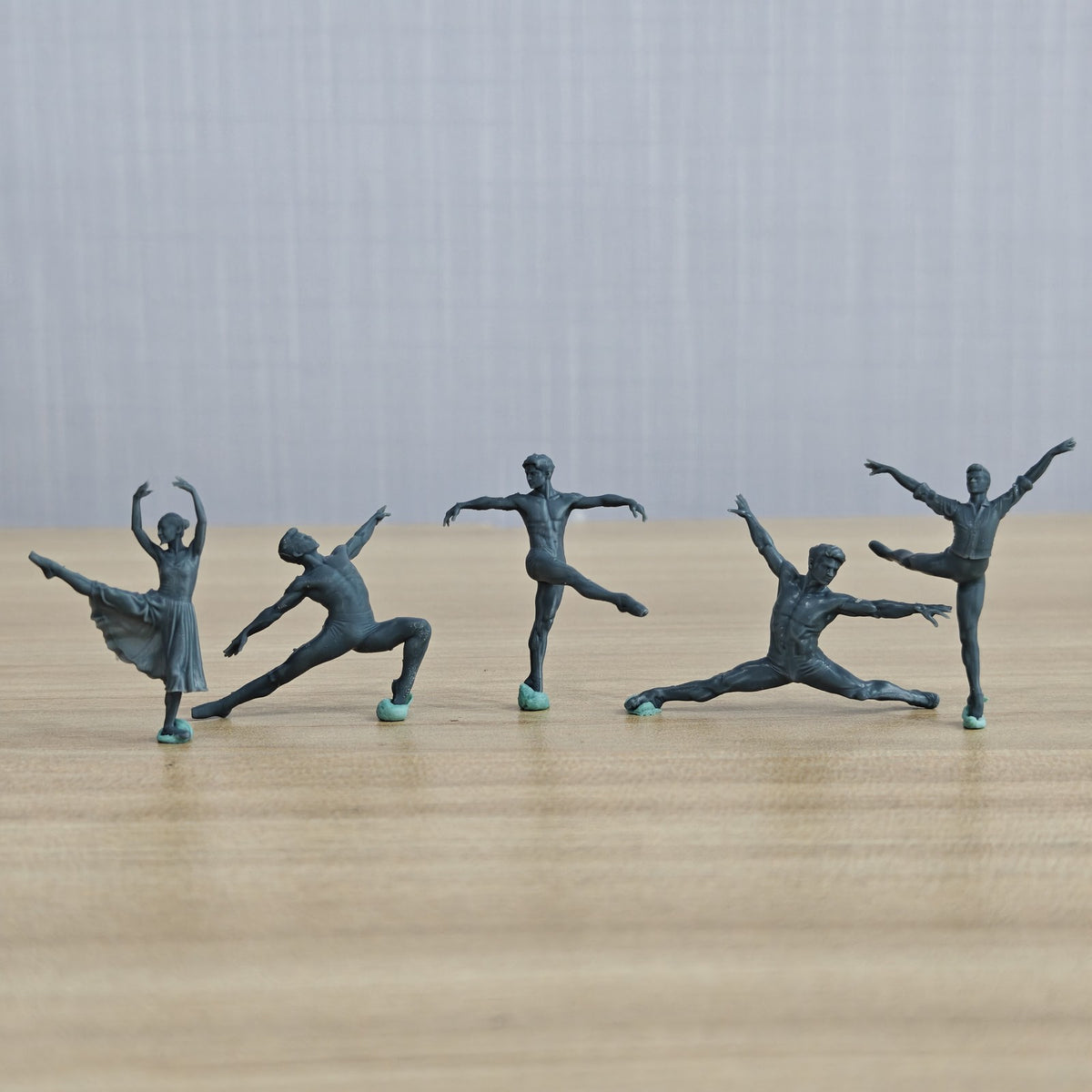 Modern Stage Ballet Dancers Pose Group of 5 Miniature Car Diorama Figures Scene Props Accessories Resin MRY-SFW LYTR548
