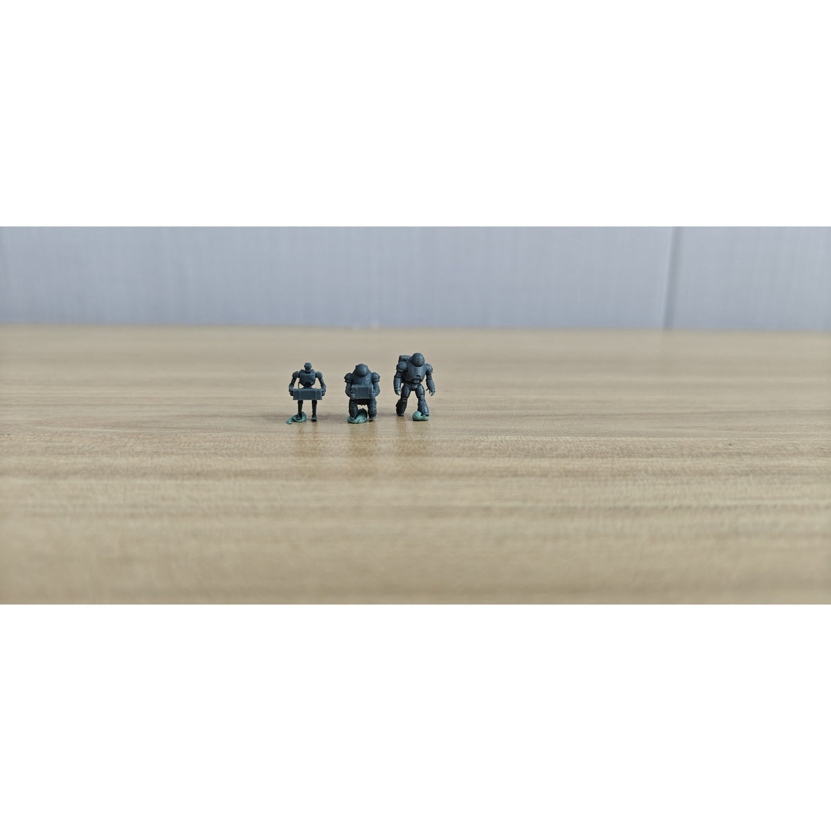 Wasteland Style Doomsday Robot Carrying Motion Game Theme Wargame Resin White Model Wargame Miniature Soldier Scene Character Hand Figure Hand Painted MRY-SFW LYGR131