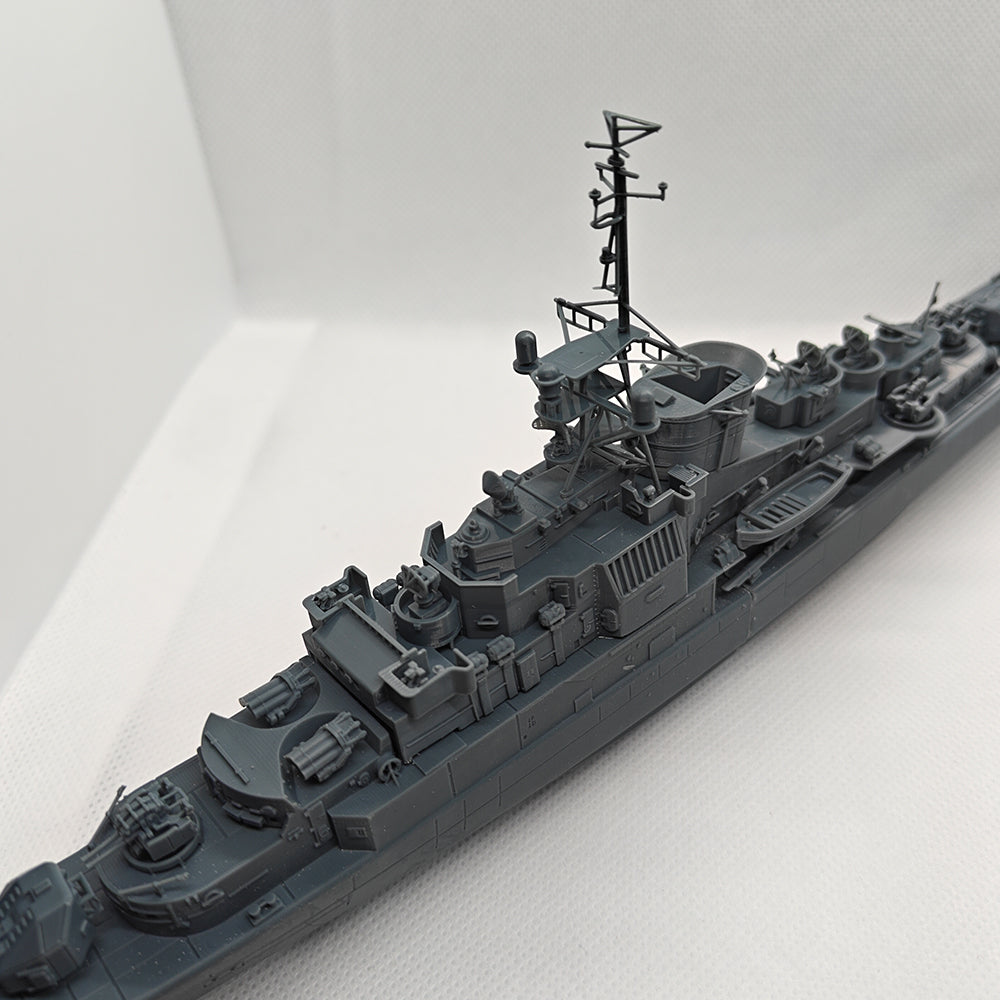 MRY-SFW SSC620 Military Model Kit German Koln Class KÖLN F220 Warship Water Line Adult Collectible