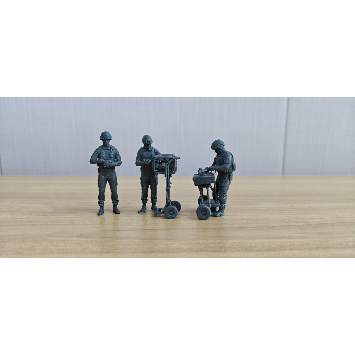 Modern British Army Logistics Soldier Maintenance Three-Person Group MRY-SFW SSTR250
