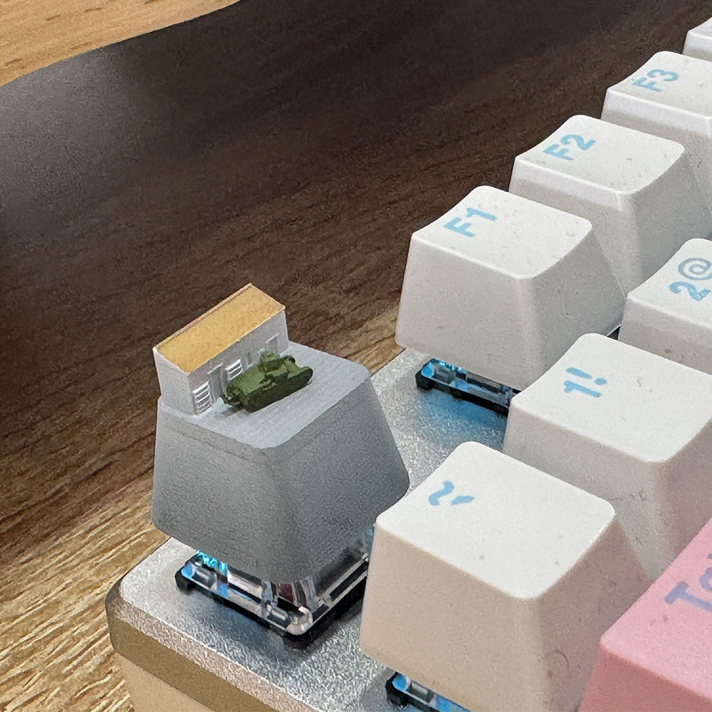 Yao's Studio YP-204I 1/- Creative Mechanical Keyboard Keycap (Single) Colored Version with Unique Shop Tank Scene Keycap