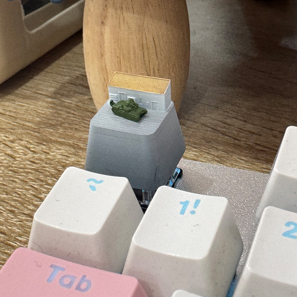 Yao's Studio YP-204I 1/- Creative Mechanical Keyboard Keycap (Single) Colored Version with Unique Shop Tank Scene Keycap
