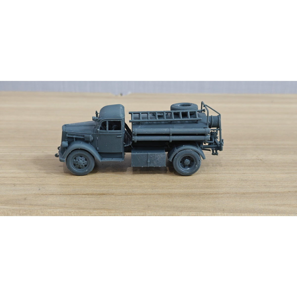 Opel Blitz 3.6 Luftwaffe Fire Truck (Germany) MRY-SFW LA720010