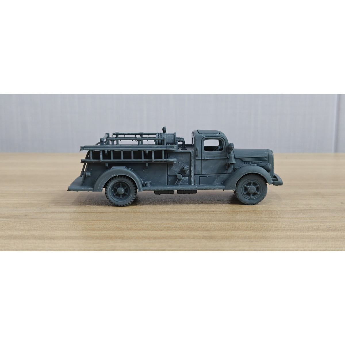 Mack Model E Fire Truck (US) MRY-SFW LA720015