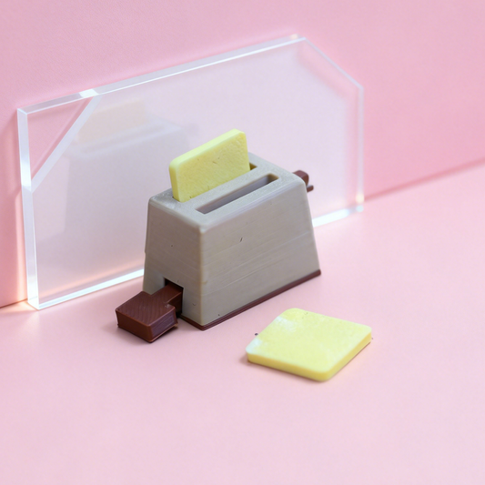 RHF310 Mini Toaster Milk Coffee Color Toaster (with Toast Slices) Miniature Scene Model Ornament Dollhouse Accessory Kitchen Scene Prop