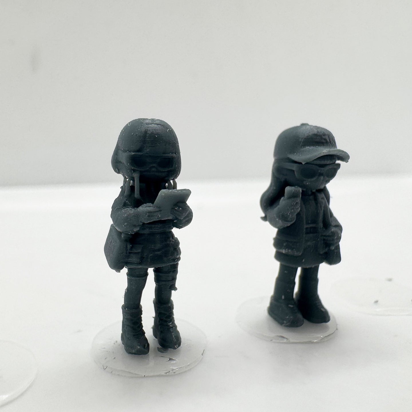 MRY-SFW LYTS146 3D Printed Q Style Fashion Girls Trendy Streetwear Figurine Models for Collection Desk Decor HO Scale