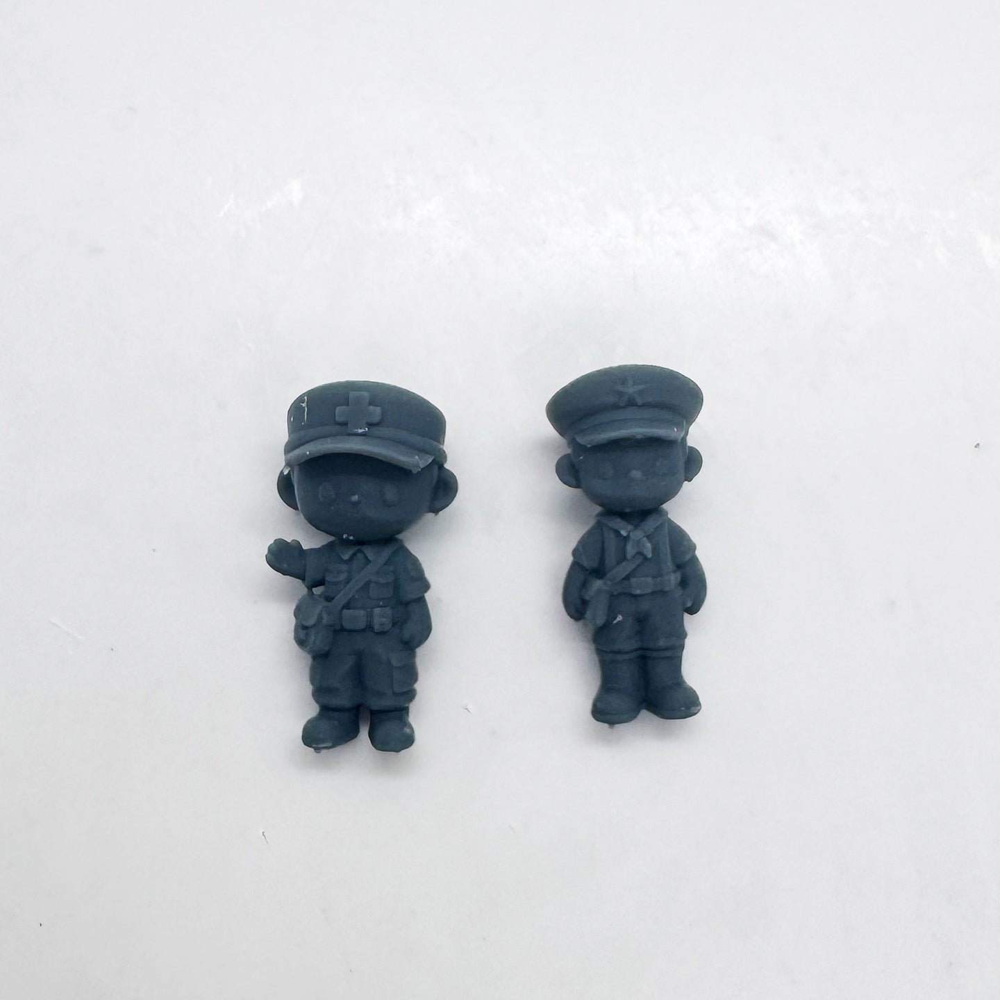 MRY-SFW LYTS148 3D Printed Q-Style Military Themed Cute Figurines Medic Soldier Themed Trendy Toy Models for Collection Deco HO Scale