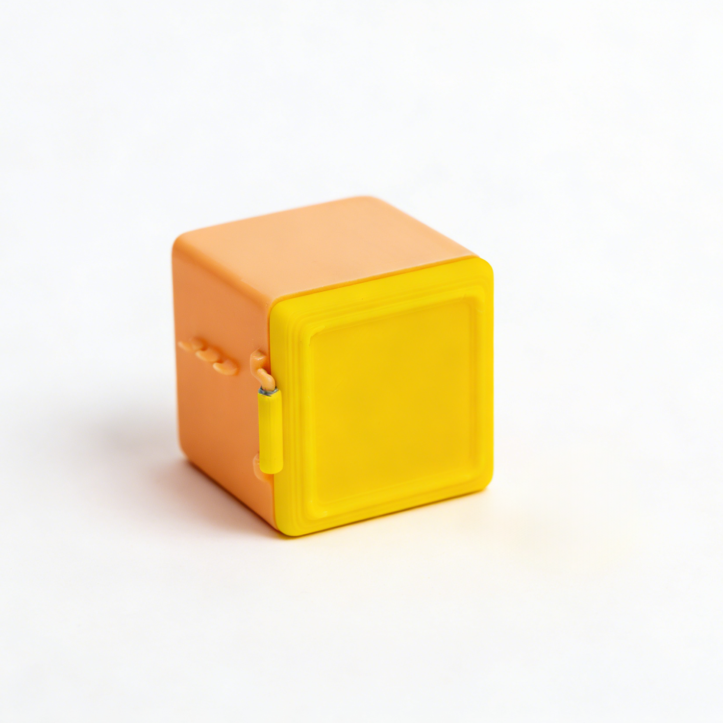 RHF336 4-Piece Pet Habitat Decor Set: Pet Toilet, Heart-Shaped Hideout, Mini Bathtub & Small Stool Vibrant Orange & Yellow Contrast Color Pet Scene 4-Piece Set