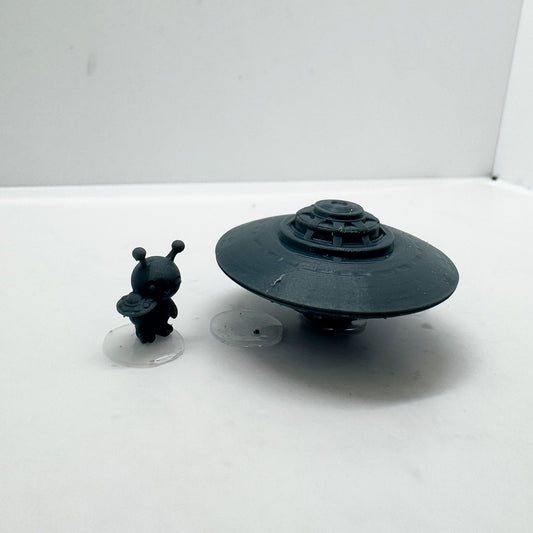 LYTS167 Q Version Alien Doll UFO Spaceship Decor - Creative 3D Printed Set