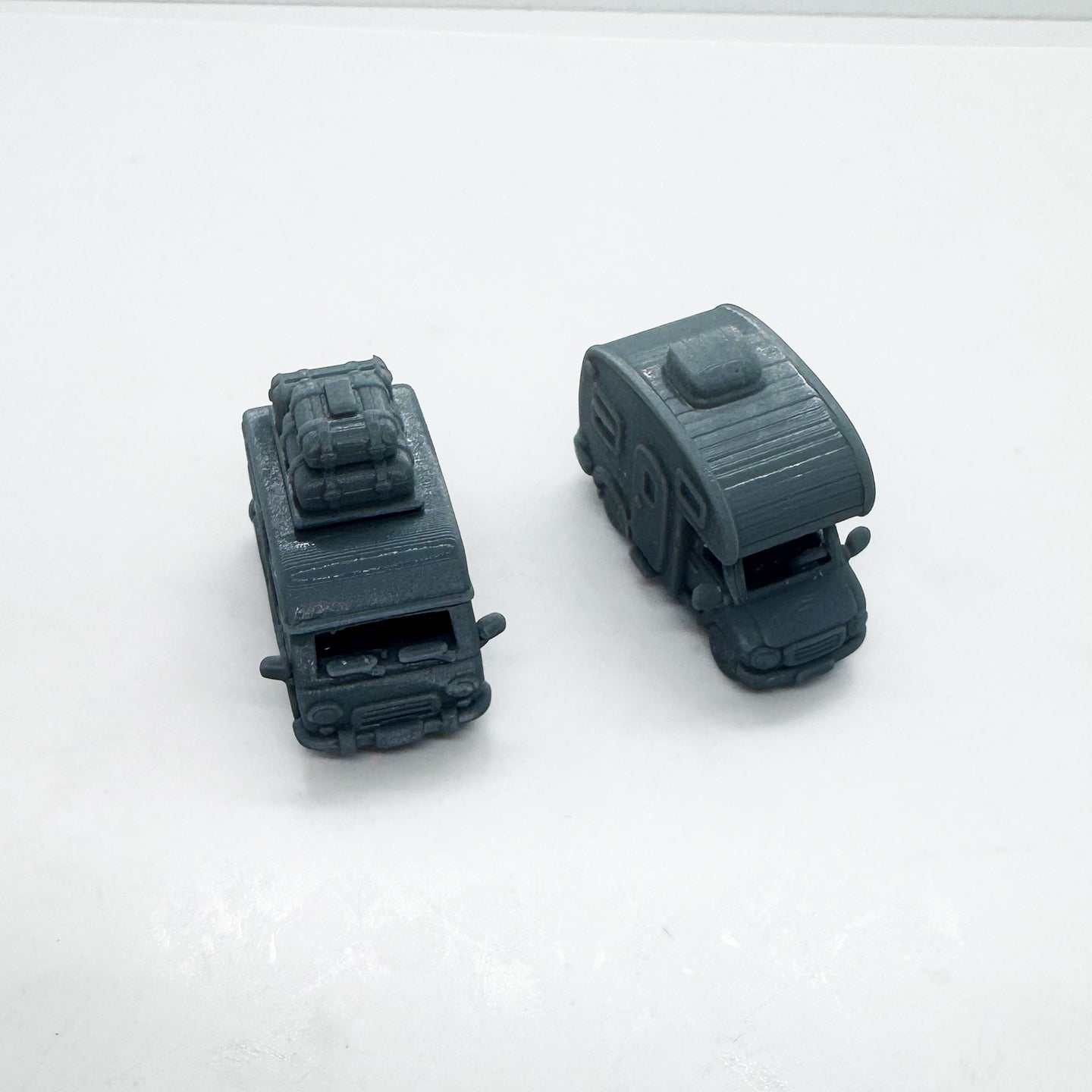 LYTS153 3D Printed Q-Style Cute Camper Van - Camping-Themed Miniature Model for Dioramas Collection Displays HO Scale