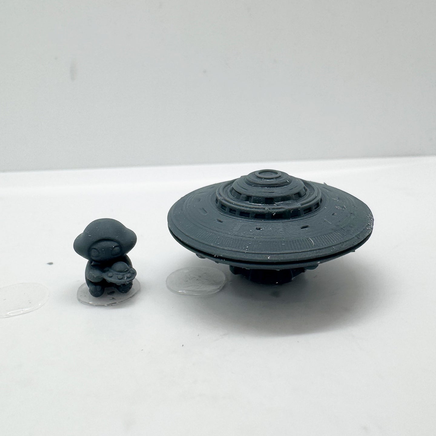 LYTS166 3D Printed Cute Alien UFO Set - Sci-Fi Miniature Model