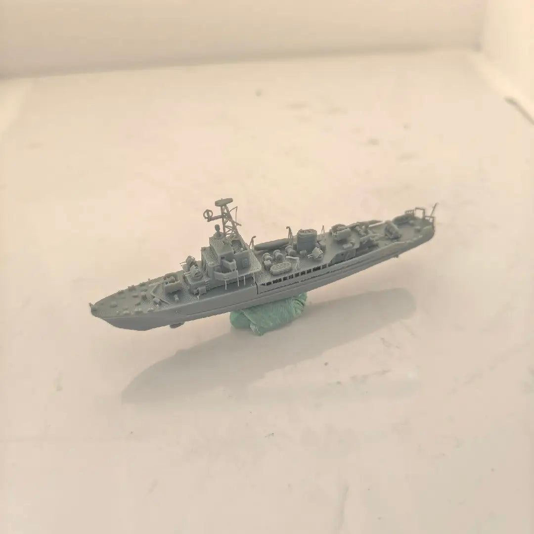 SSC174 Military Model USSR Soviet Union T43K Class Minesweeper Water Line