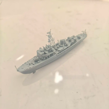 SSC173  Military Model USSR Soviet Union T43 Class Minesweeper Water Line