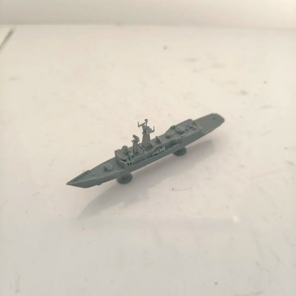 SSC155 Military Model USS FFG-7 Oliver Hazard Perry Class Frigate Water Line