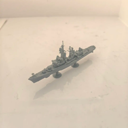 MRY-SFW SSC161 Military Model  USS DDG-40 Coontz Class Destroyer Water Line