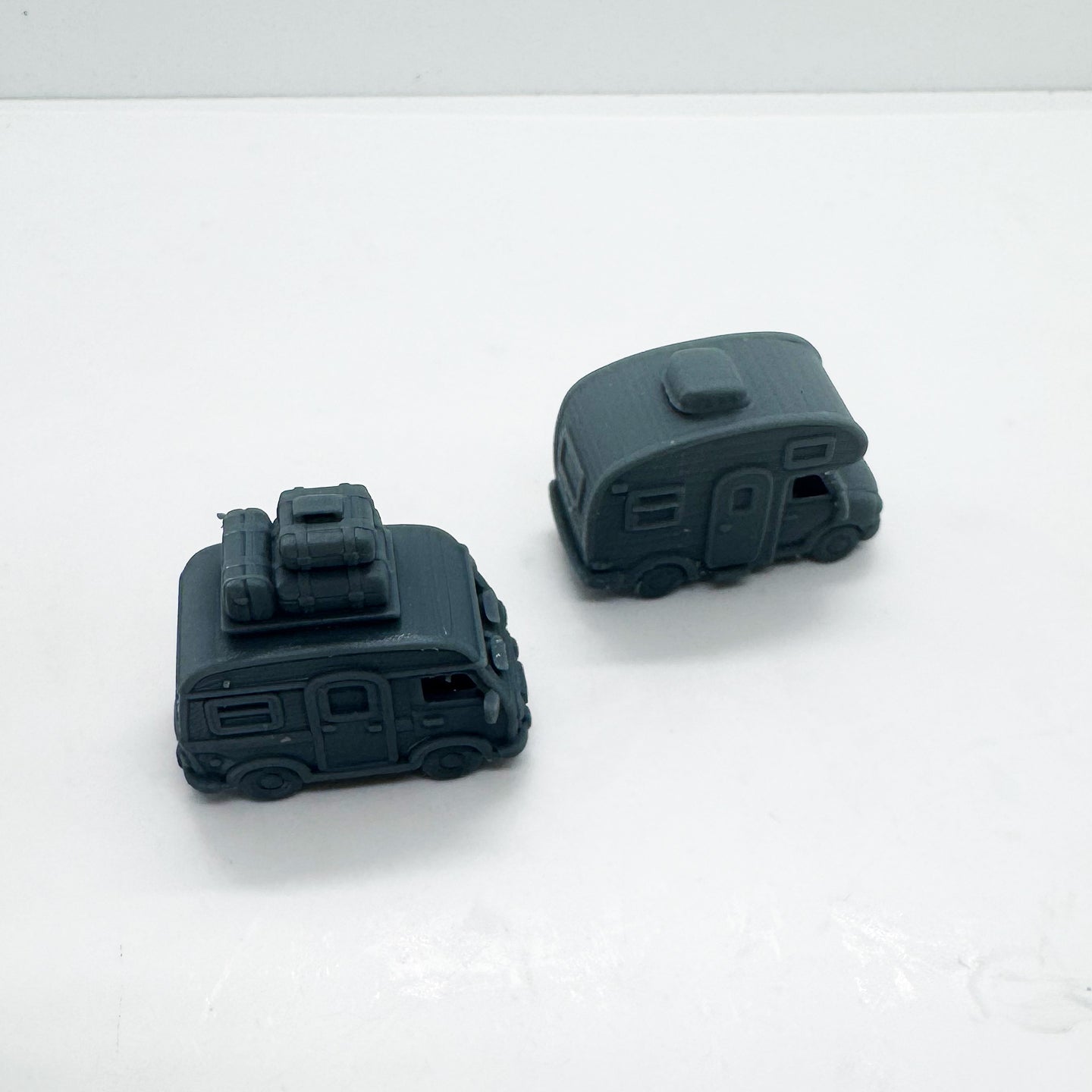 LYTS153 3D Printed Q-Style Cute Camper Van - Camping-Themed Miniature Model for Dioramas Collection Displays HO Scale