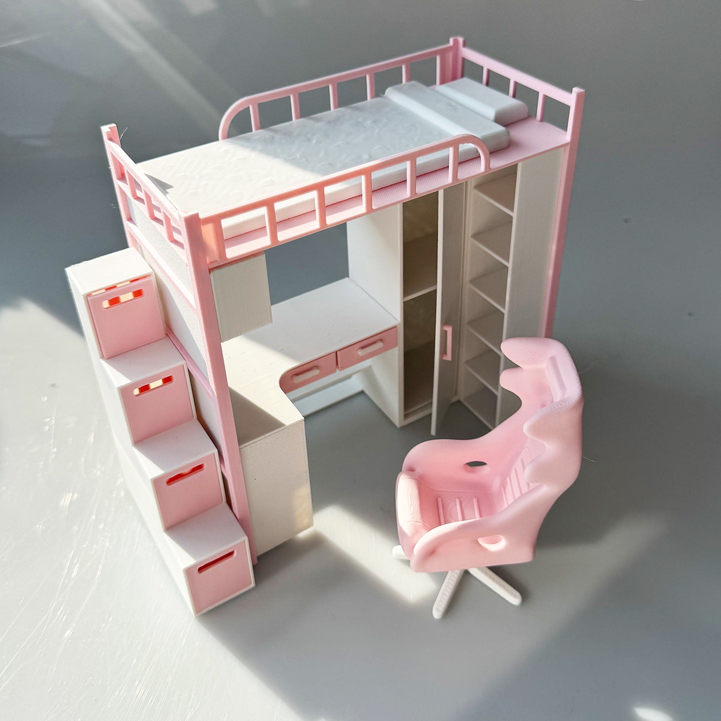 RHF218 Desk Set E-sports Chair 1:12 Scale 3D Printed Dollhouse Loft Bed Desk Set Gaming Chair Pink & White Miniature Furniture for BJD/OB Dolls