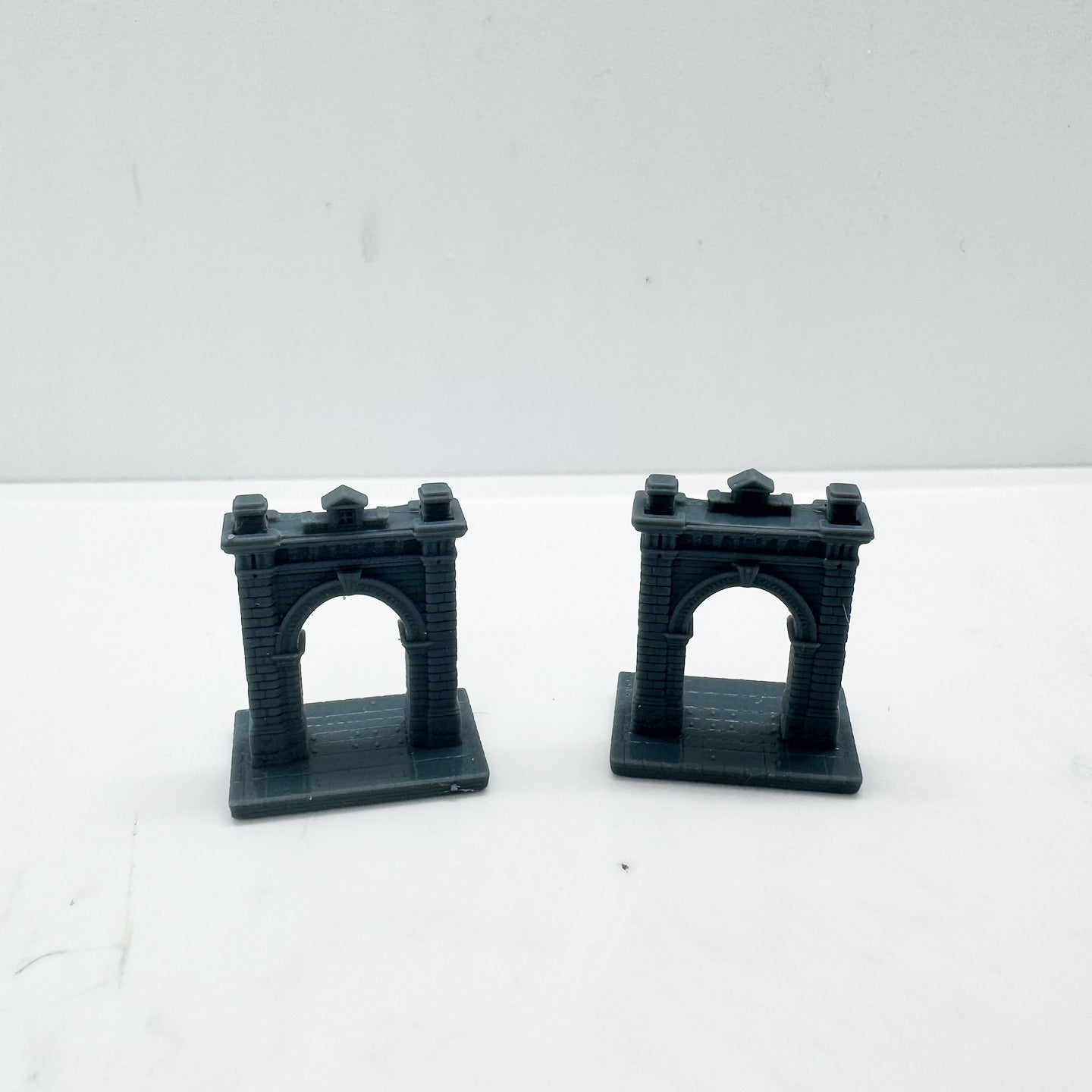 LYTS172 3D Printed European Retro Archway Model - Miniature Railway Scene Decor Ornament