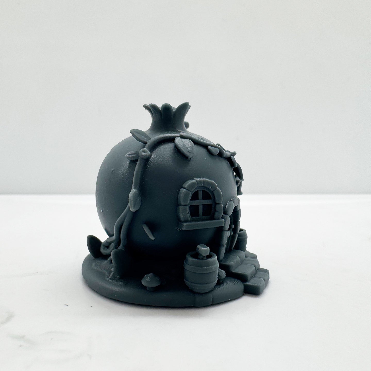 LYTS177 3D Printed Miniature Pomegranate House Scene - Whimsical Fantasy Diorama Decor for Model Display