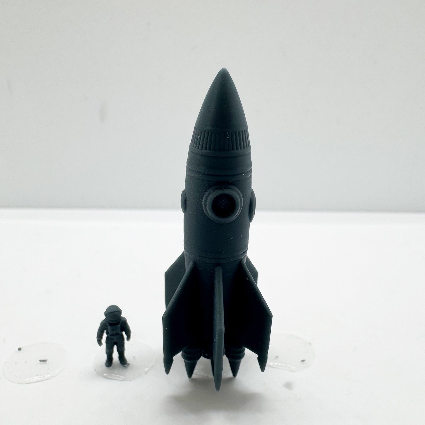 LYTS169 3D Printed Space-Themed Astronaut & Rocket Set - Miniature Model Scene