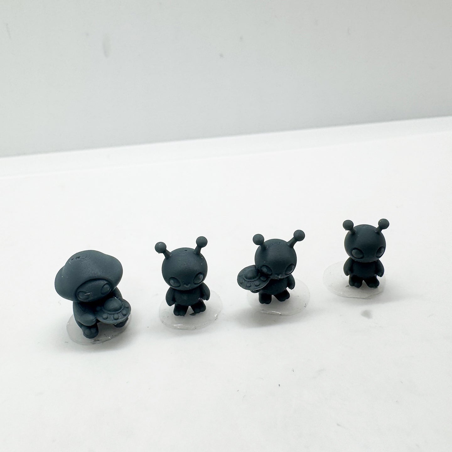 LYTS165 3D Printed Cute Alien Doll Decor Multi Style Q Version Alien Figurines for Diorama Scenes Collection Display