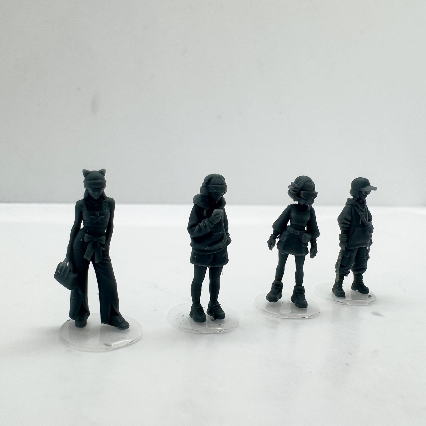 MRY-SFW MRY-SFW LYTS143 3D Printed Trendy Female Miniature Figures - Streetwear Style for Diorama Model Car Display Accessories HO Scale