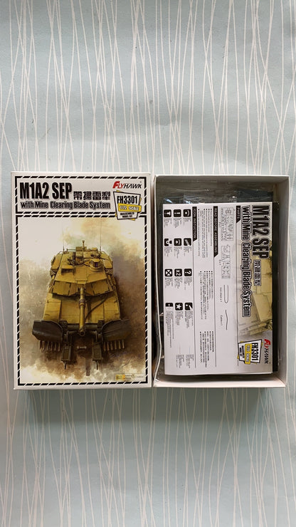 Flyhawk FH3301 1/72 M1A2 Sep With Mine Clearing Blade System Plastic Model Kit