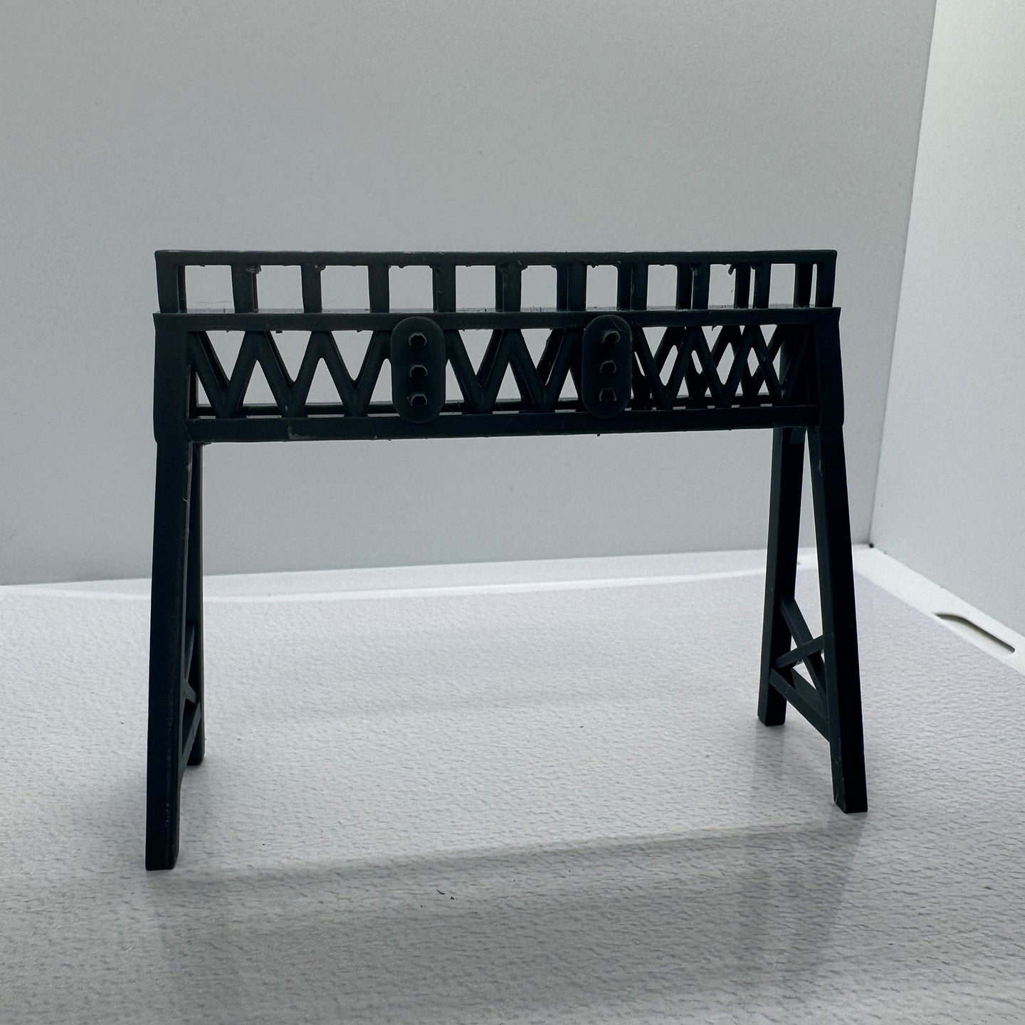 LYTS097  3D Printed Model Kit Model Railway Scenery Dwarf Block Signal And Bridge Set