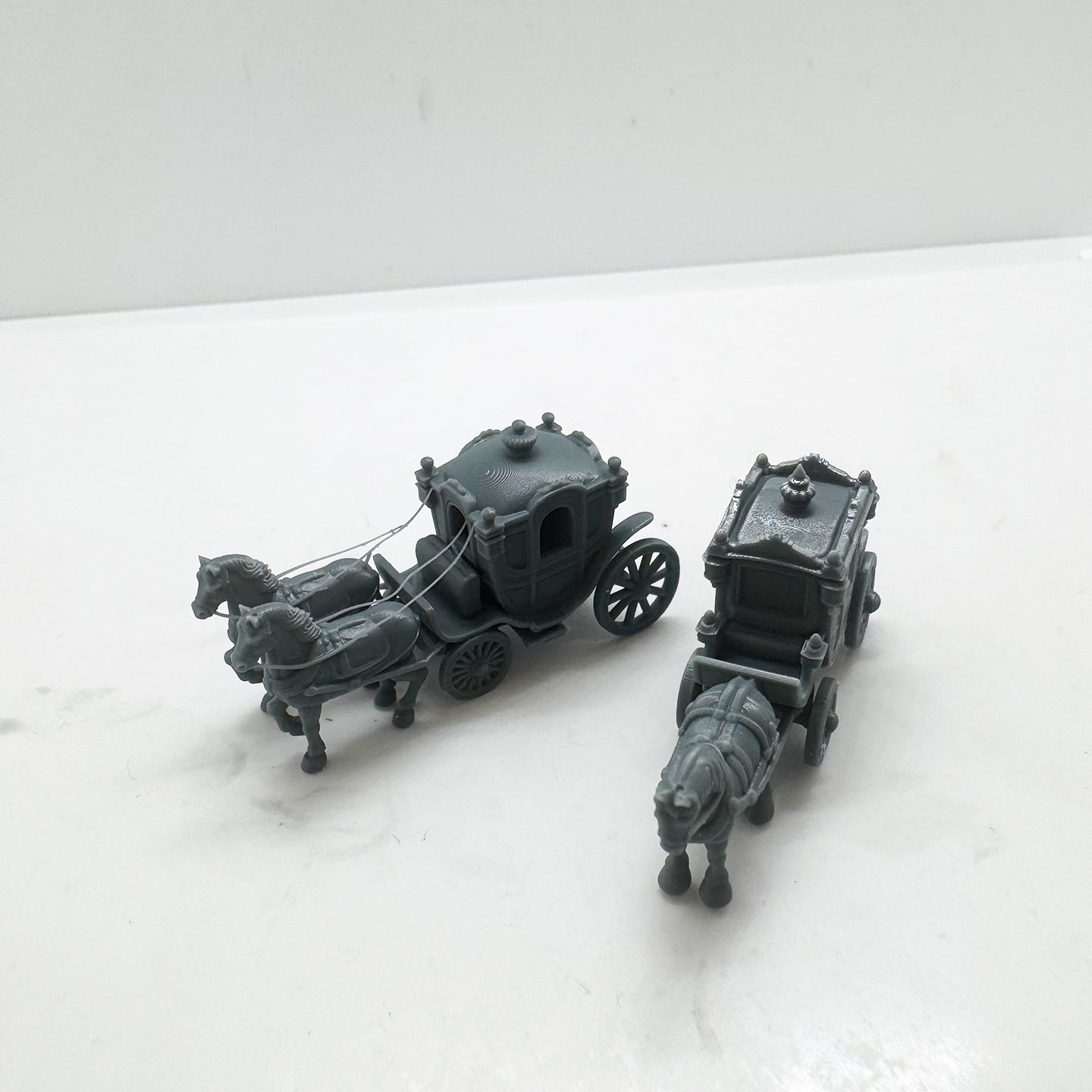 LYTS176 3D Printed Retro Two-Horse Carriage Model Set - Train Railway Miniature Scene Decor Ornament