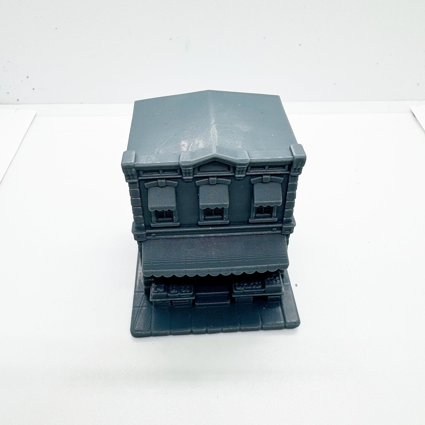 MRY-SFW LYTS117 3D Printed Vintage Two-Story Storefront Building Retro Urban Shop Miniature for Diorama Builders Model Train Layouts Collectors or Desktop Decor