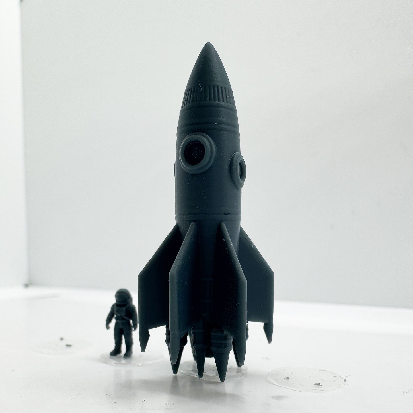 LYTS169 3D Printed Space-Themed Astronaut & Rocket Set - Miniature Model Scene