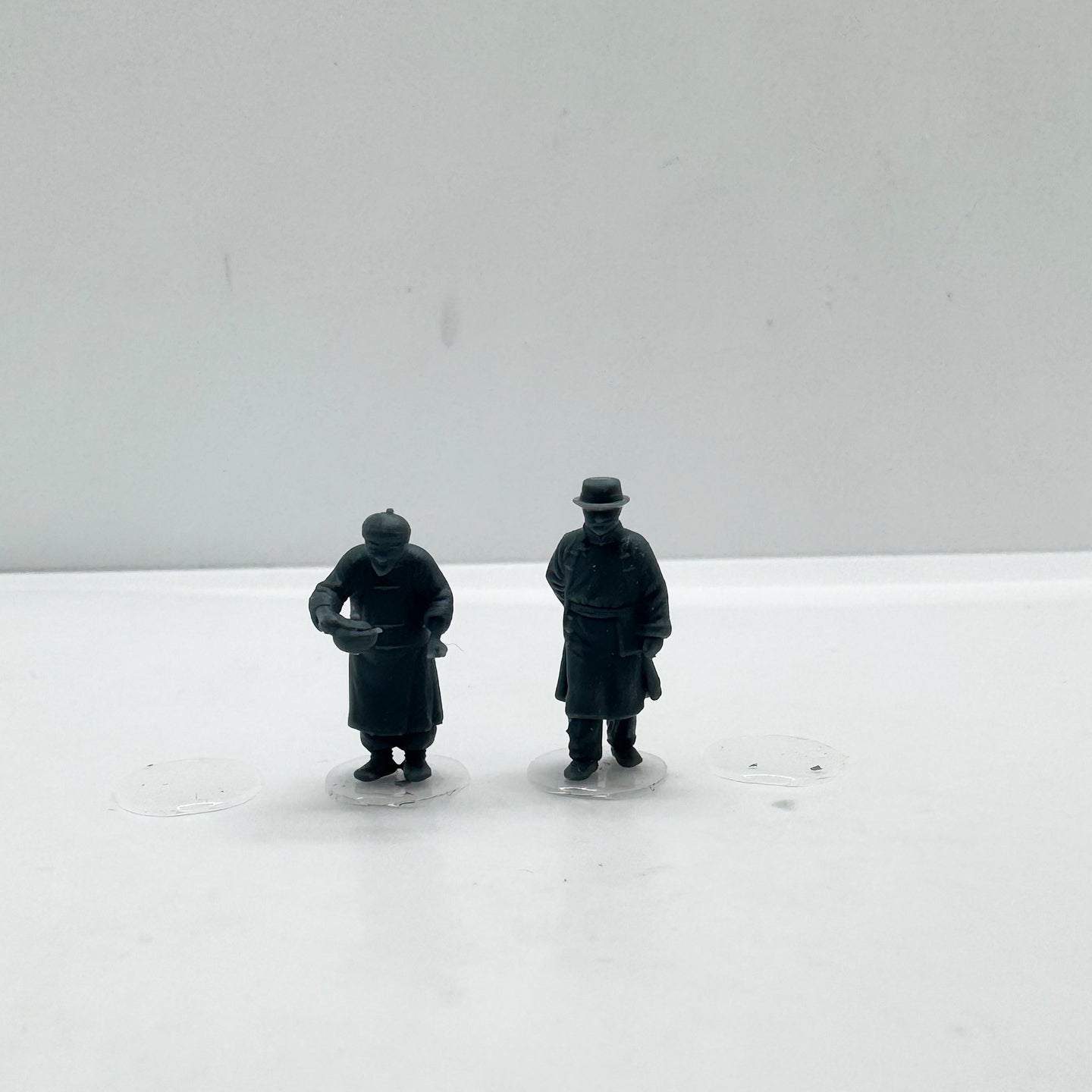 MRY-SFW LYTS141 3D Printed Republican Era Retro Market Vendor 3psc Teahouse Keeper & Peddler Figure Models for Old Street Diorama HO Scale