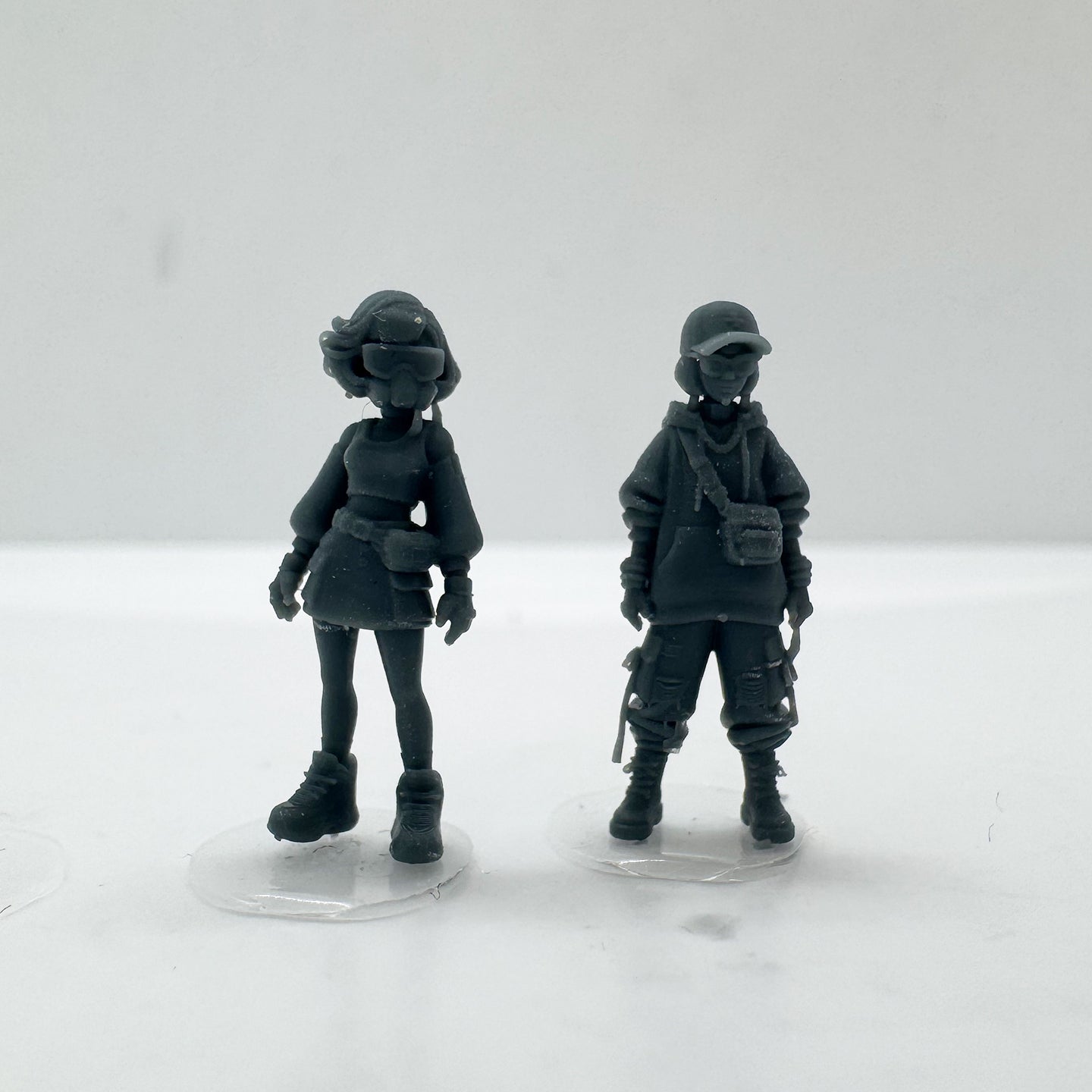 MRY-SFW MRY-SFW LYTS143 3D Printed Trendy Female Miniature Figures - Streetwear Style for Diorama Model Car Display Accessories HO Scale