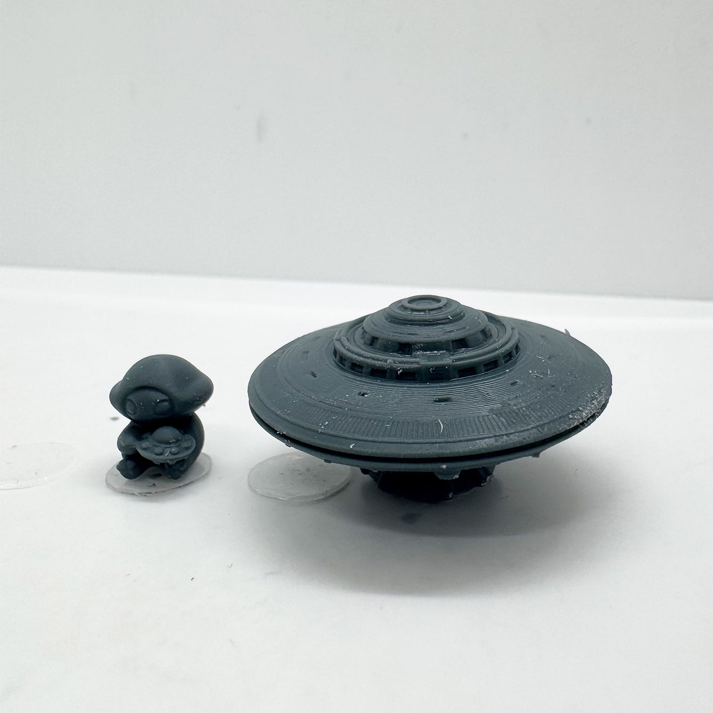 LYTS166 3D Printed Cute Alien UFO Set - Sci-Fi Miniature Model