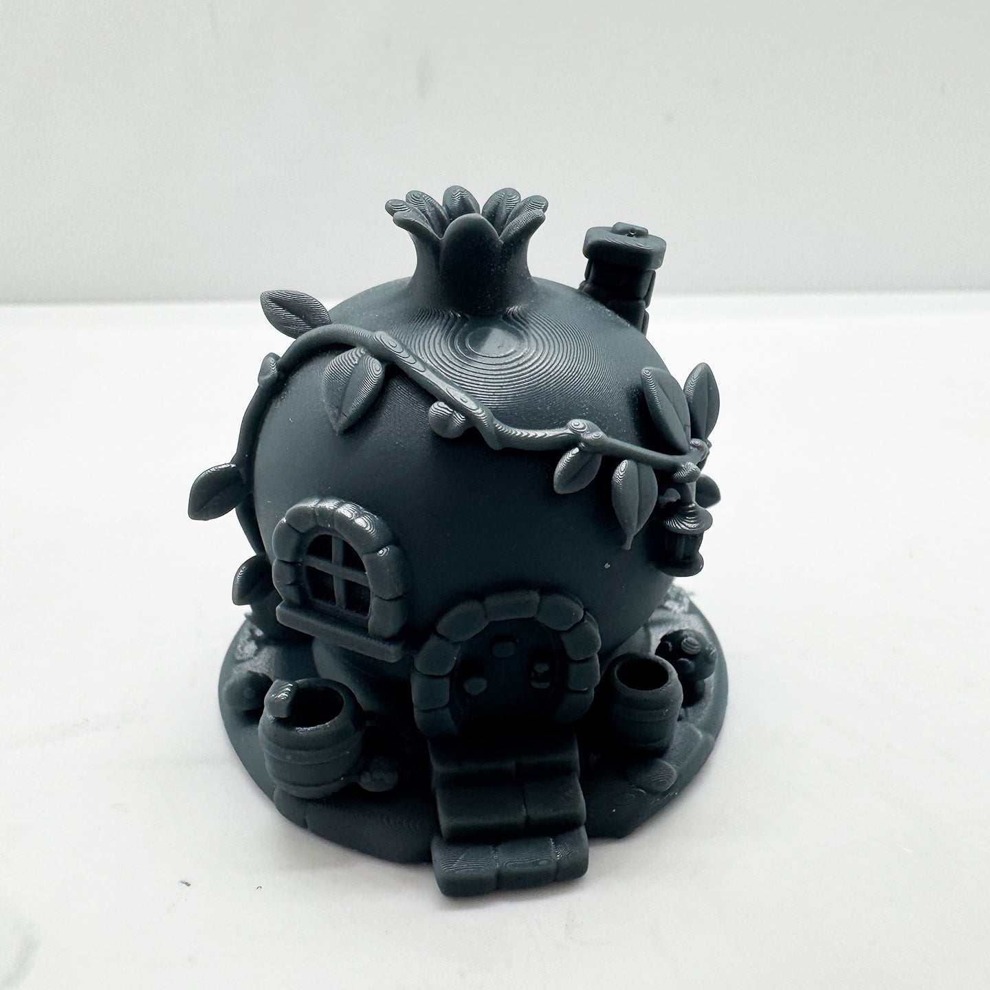 LYTS177 3D Printed Miniature Pomegranate House Scene - Whimsical Fantasy Diorama Decor for Model Display