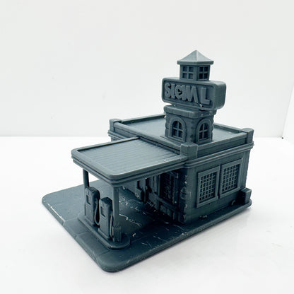 MRY-SFW LYTS122 Retro-Style Gas Station 3D Printed Miniature Model Vintage Garage and Fuel Pumps Scene Ornament