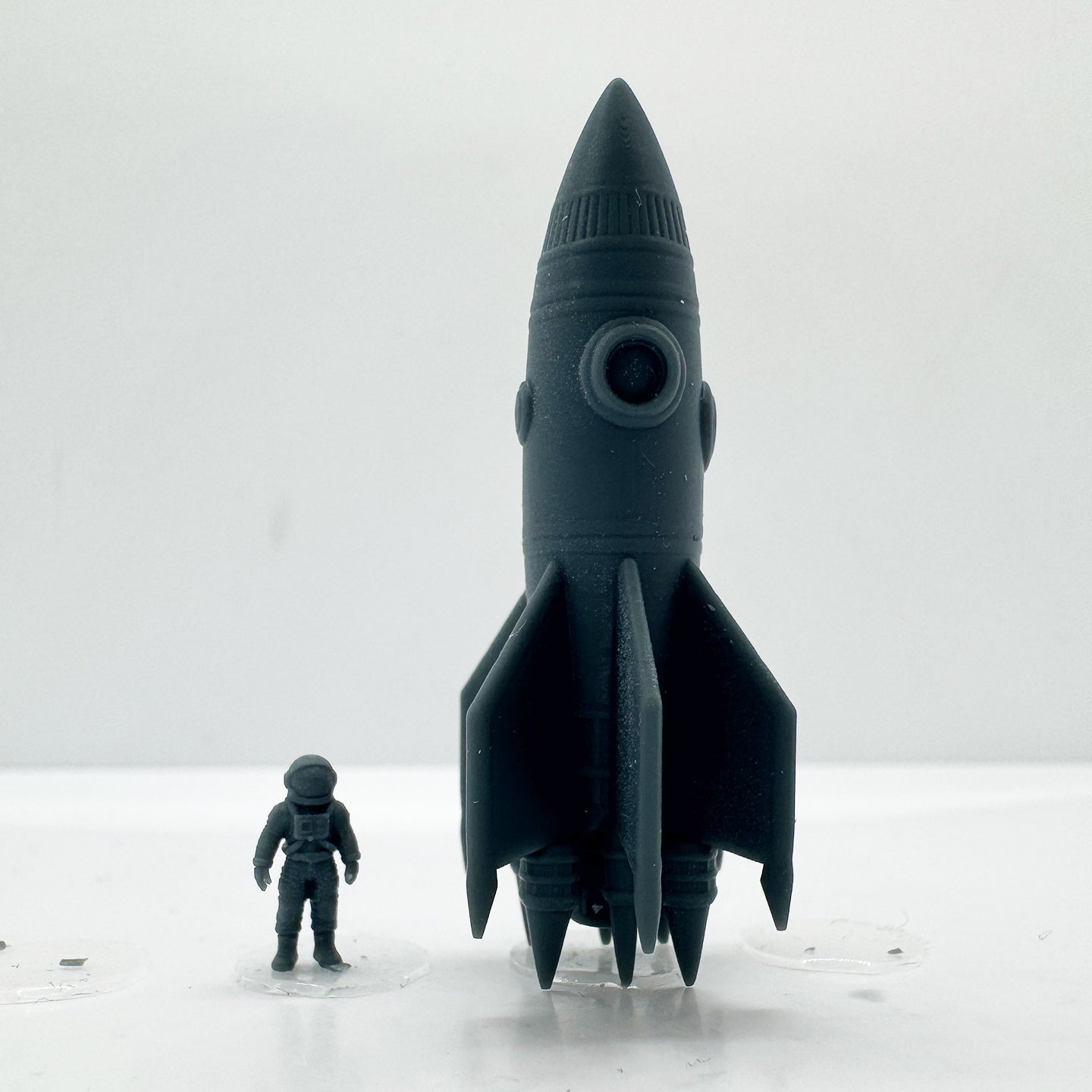 LYTS169 3D Printed Space-Themed Astronaut & Rocket Set - Miniature Model Scene