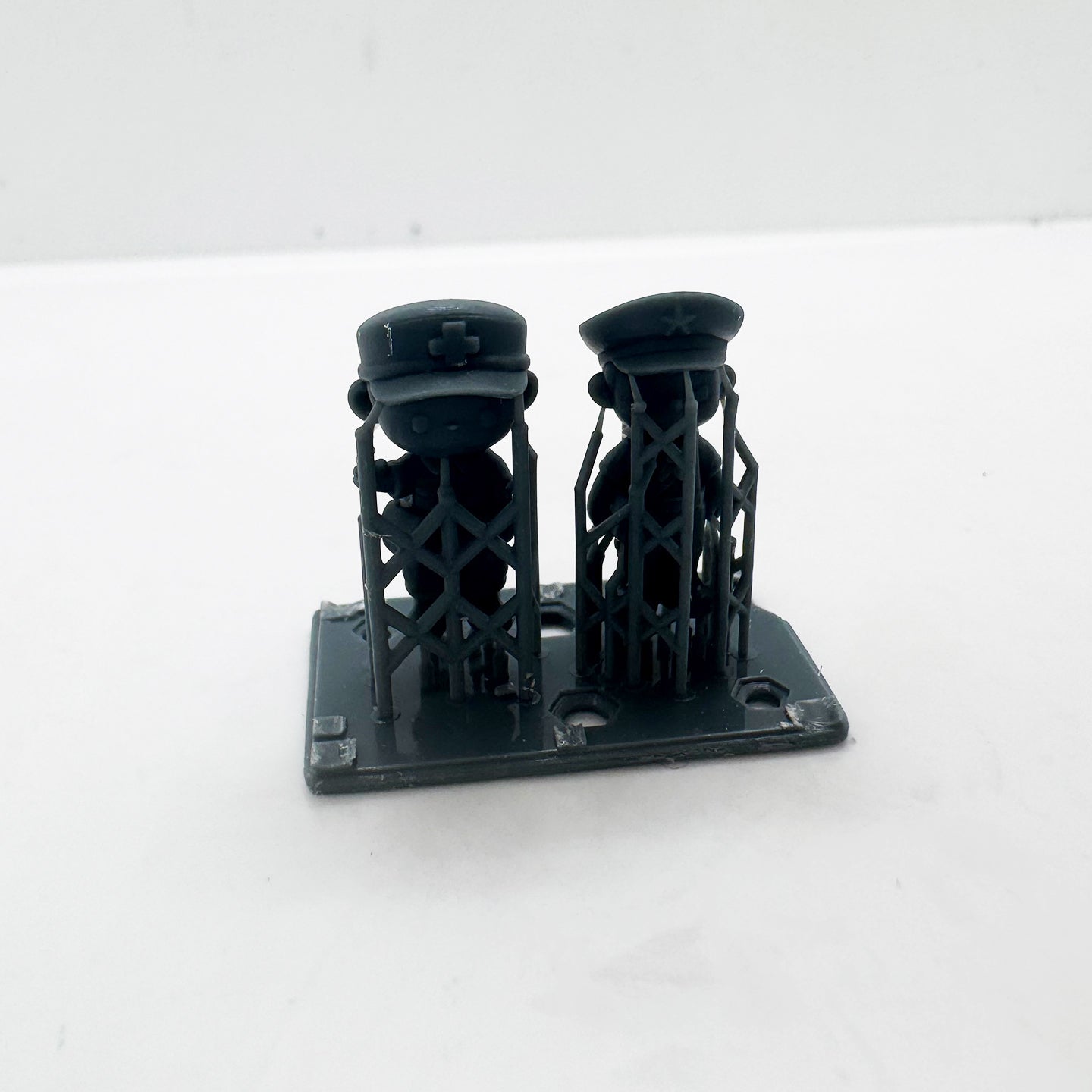 MRY-SFW LYTS148 3D Printed Q-Style Military Themed Cute Figurines Medic Soldier Themed Trendy Toy Models for Collection Deco HO Scale