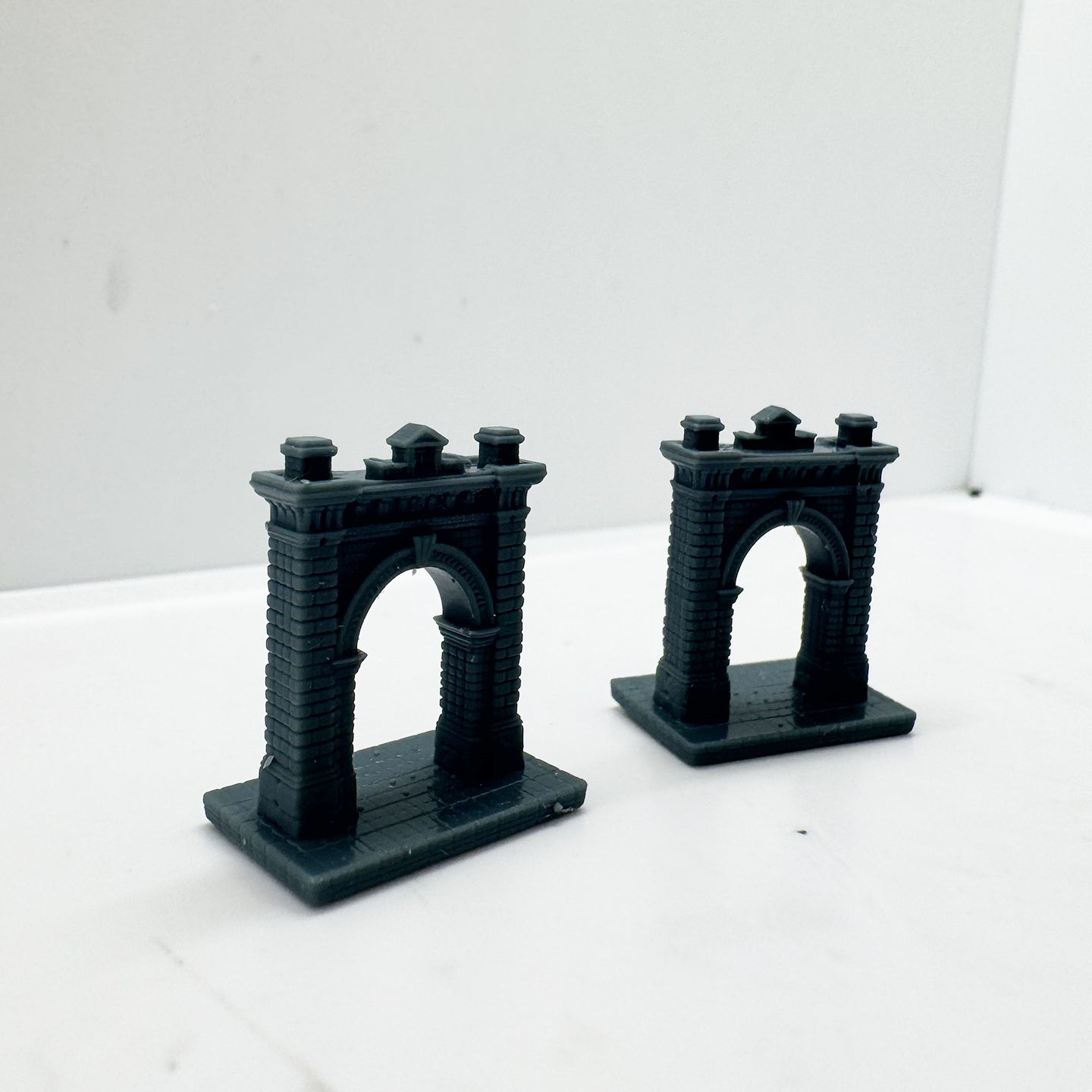 LYTS172 3D Printed European Retro Archway Model - Miniature Railway Scene Decor Ornament