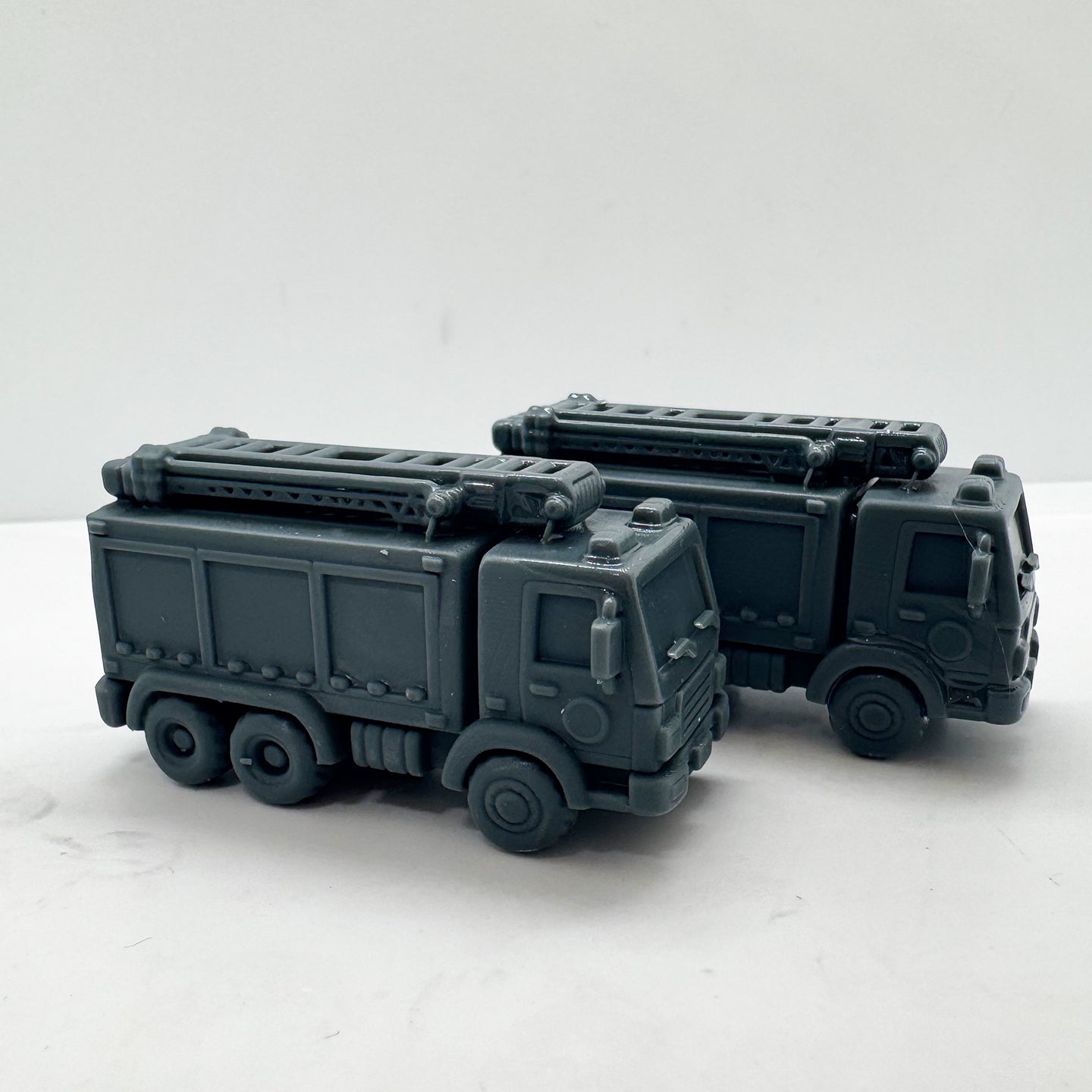 LYTS161 3D Printed Fire Truck Miniature Model Rescue Vehicle Decor for Dioramas Collection Displays