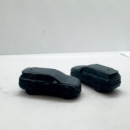 LYTS162 3D Printed Q Style Miniature Model Luxury Off-Road Car Decor for Dioramas Collection Displays