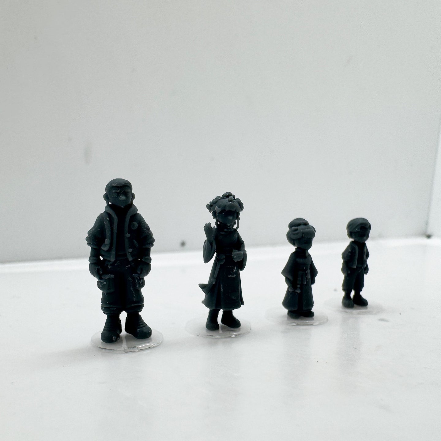 MRY-SFW LYTS140 3D Printed Chinese Style & Modern Mix 4Pcs Figures Anime Character Model Set for Collection Diorama HO Scale
