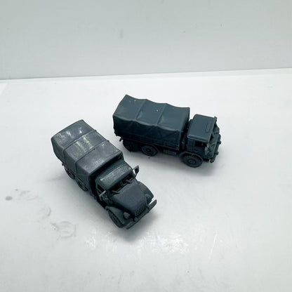 LYTS154 3D Printed Q-Style Military Canvas Truck Retro Army Vehicle Miniature Model for Dioramas Collection Displays